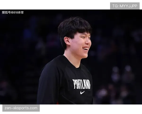 杨瀚森私下竟然这么佛系?球场上拼到爆,生活里像个大懒猫? 杨瀚森私下竟然这么佛系?球场上拼到爆,生活里像个大懒猫?